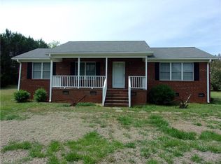 5749 Yellow Pine Trl, Mc Leansville, NC 27301