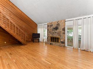 1327 Larkview Dr SW, Lilburn, GA 30047