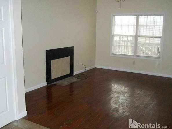 2nd image of 2538 Etheridge Dr NW