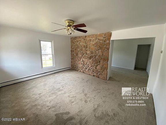 3rd image of 125 W Water St