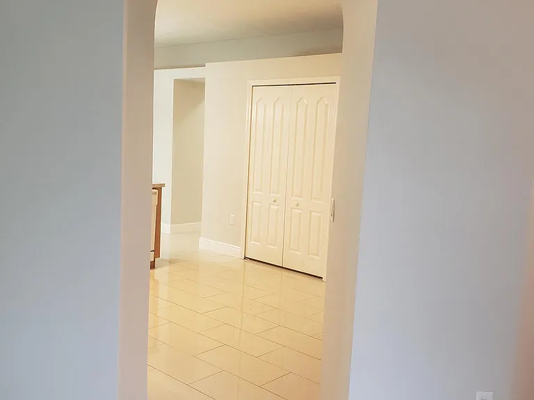 9967 Shadow Creek Dr — Photo 7