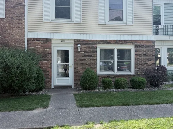2938 Archer Dr #14, East Moline, IL 61244