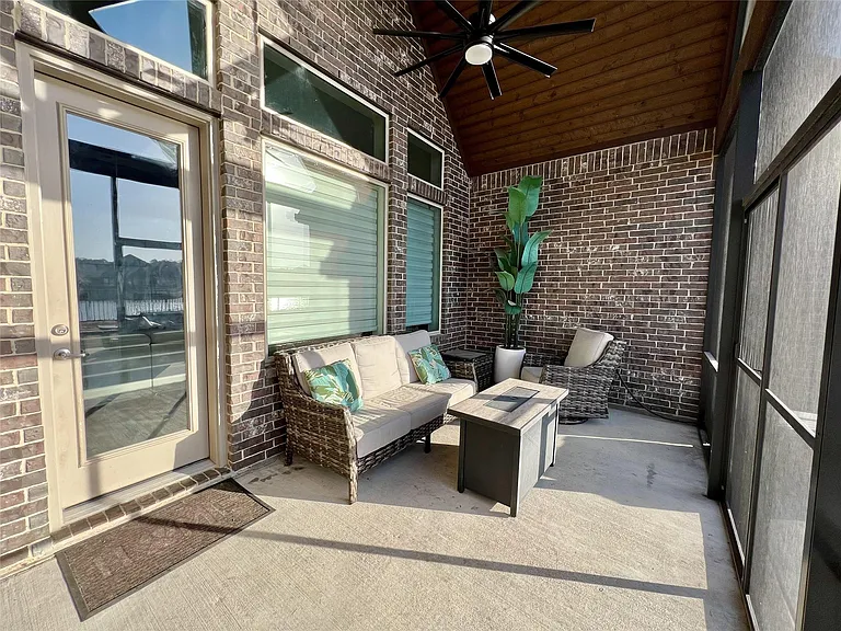 6507 Timarron Lakes Dr — Photo 23
