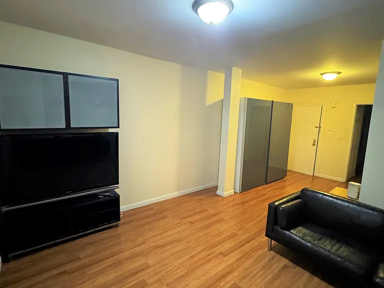 1714 Palmetto St #1L — Photo 3