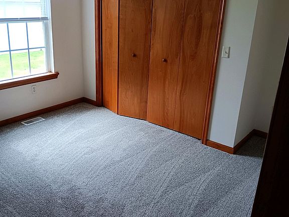 4th image of 103 New Hurbane St APT A
