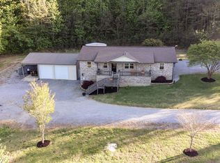 1772 Quarry Rd, Union Grove, AL 35175