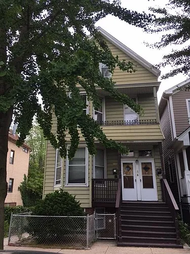 1237 W Wellington Ave Photo 1