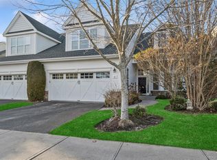 6 Ovation Pl, Eastport, NY 11941