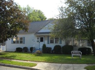 34 Tappan Ave, Hamilton, NJ 08690