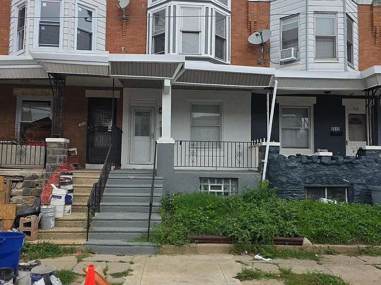 5515 Catharine St — Photo 17