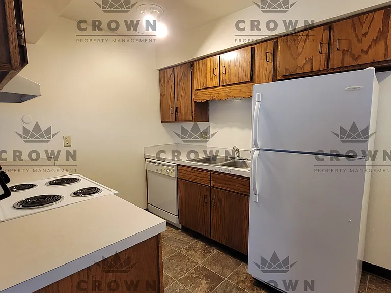 1502 Trent Ct #11 — Photo 5