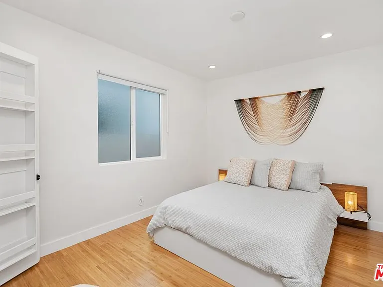 621 Rose Ave #B — Photo 17