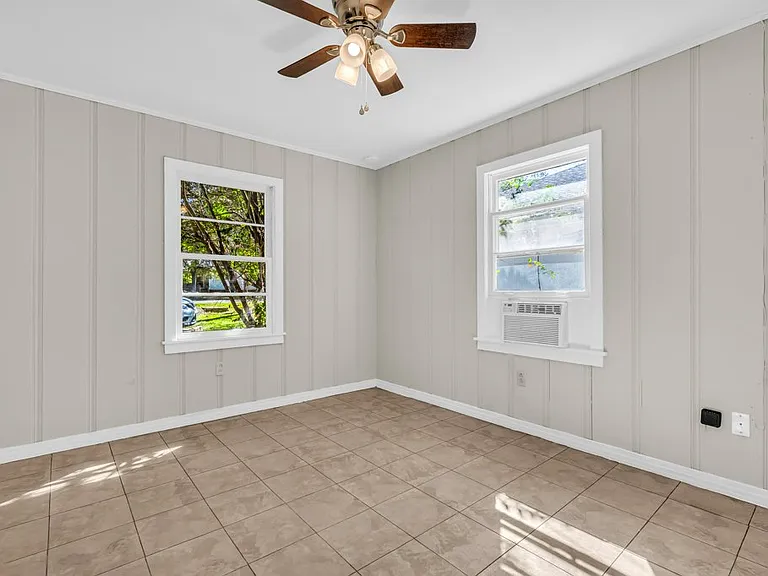 305 Old West Point Rd #A — Photo 5