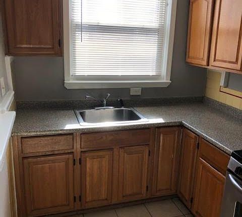 5th image of 1574 Devereaux Ave