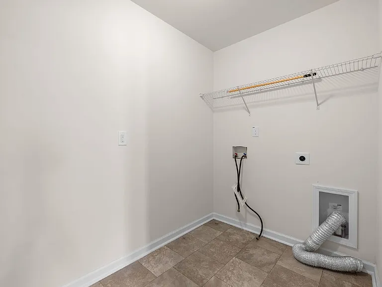 5500 Smythe Park Ct — Photo 19