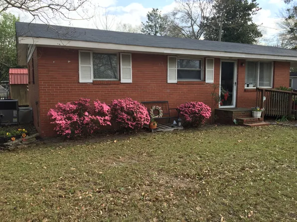 410 E McGregor St, Pageland, SC 29728