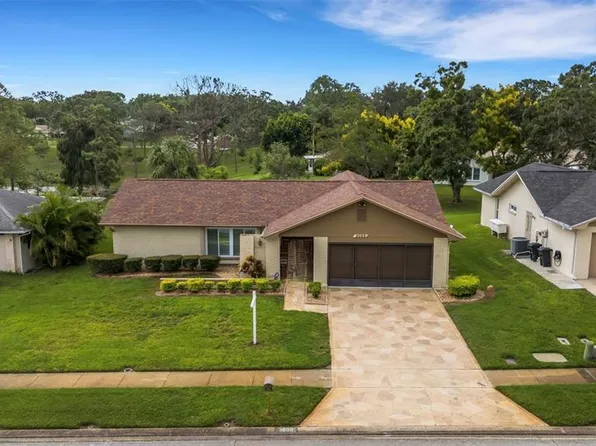3098 E Dorchester Dr, Palm Harbor, FL 34684