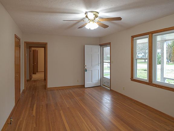 4th image of 4208 Foley Dr