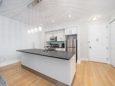 4 Beacon Way APT 1003, Jersey City, NJ, 07304