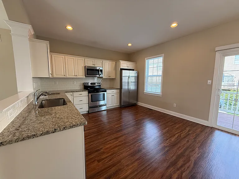 307 S Parkway Dr — Photo 8