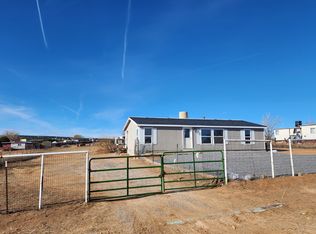 64 Range Rd, Edgewood, NM 87015