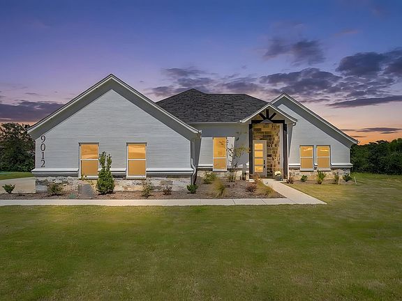 2nd image of 9012 Valley Oak Ct