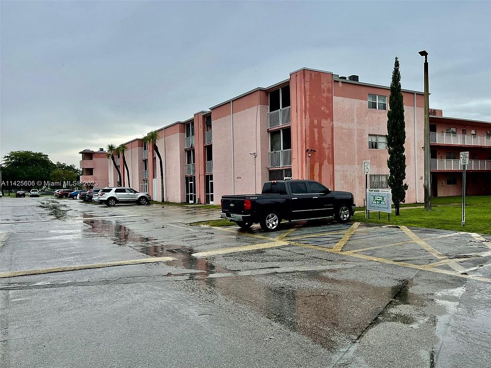 1st image of 19729 SW 114th Ave APT 350