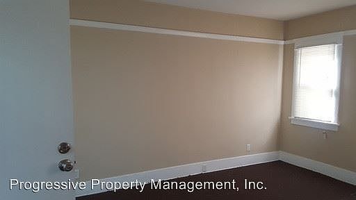 2nd image of 637 1/2 W 3rd St APT 1