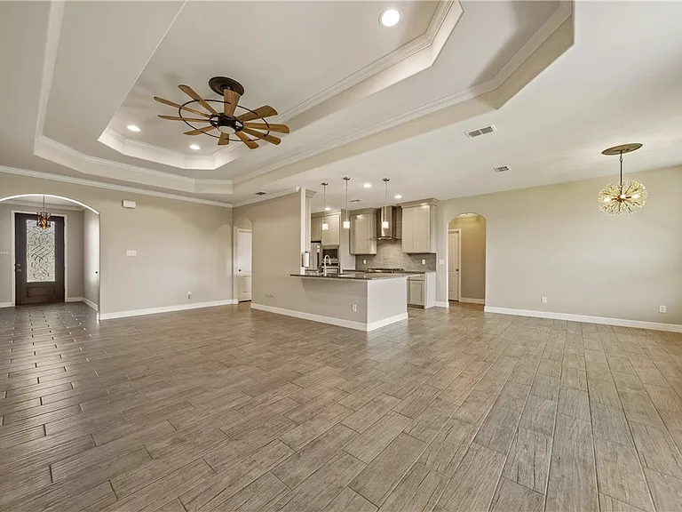 7721 Dove Hollow Dr — Photo 7