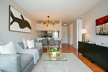 Rented by ER (DO NOT USE)