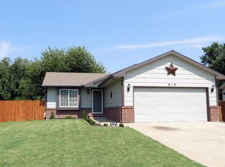 910 W 54th, Wichita, KS 67216
