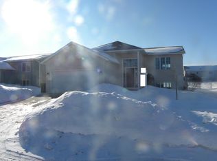 2904 Bandel Ct NW, Rochester, MN 55901