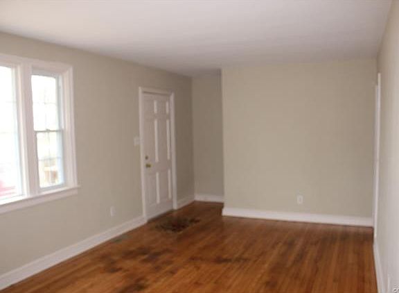 3rd image of 7405 Parkline Dr