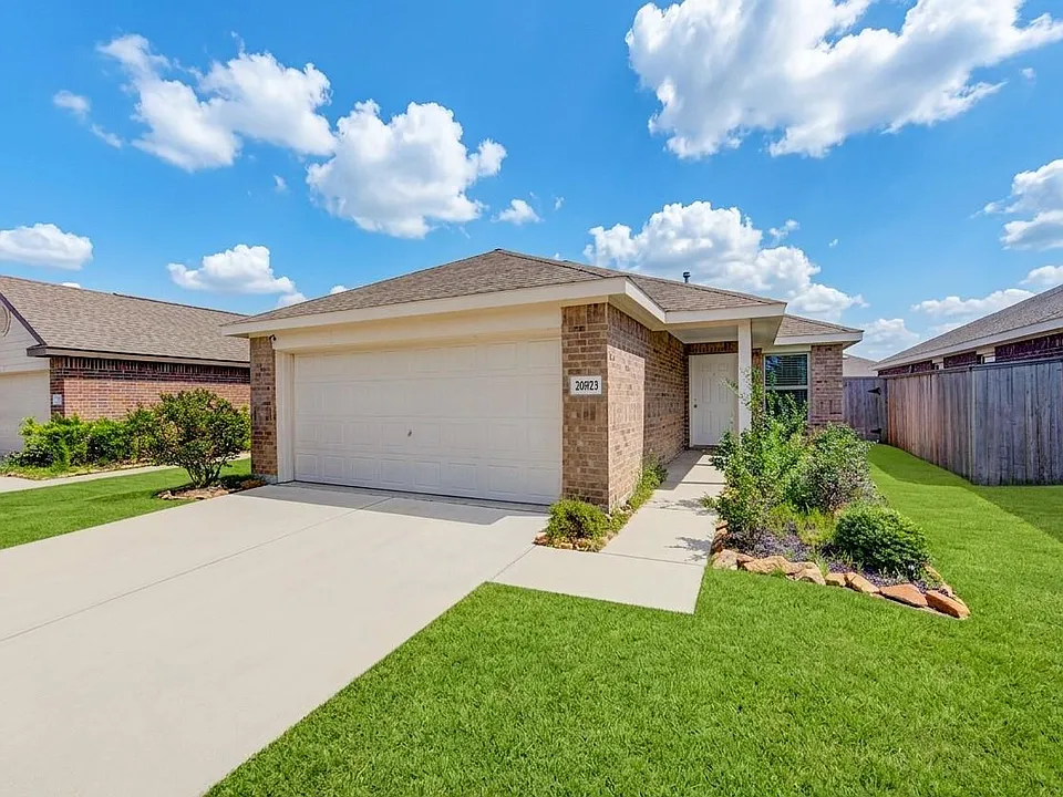 26923 Winward Creek Trl