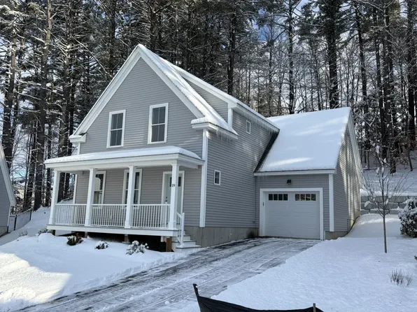 17 Woodmans Ln, Peterborough, NH 03458