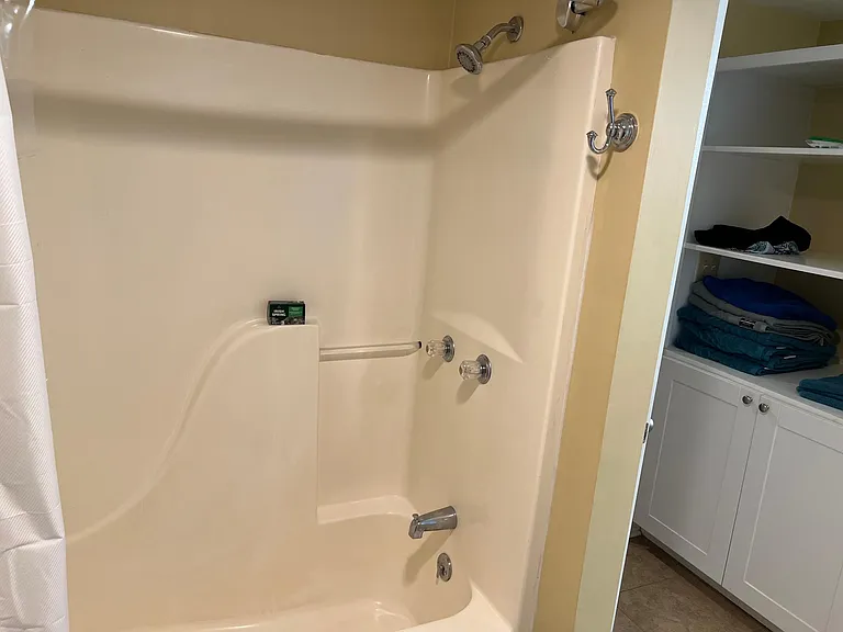 101 Maple St #2 — Photo 10