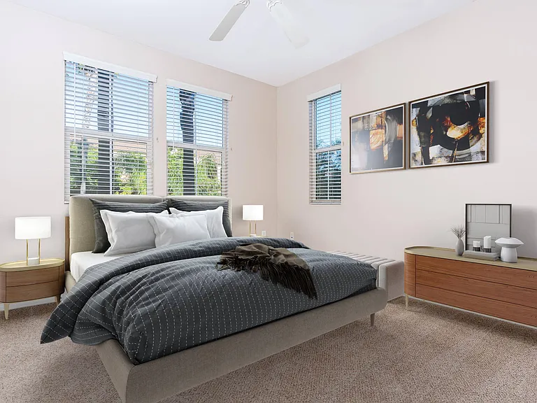College Park Apartments — Photo 31