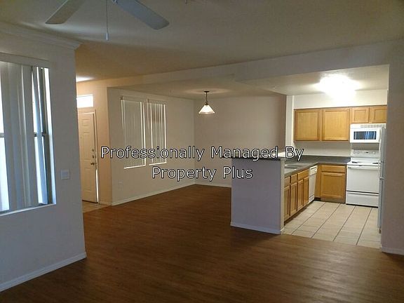 5th image of 20100 N 78th Pl APT 1209
