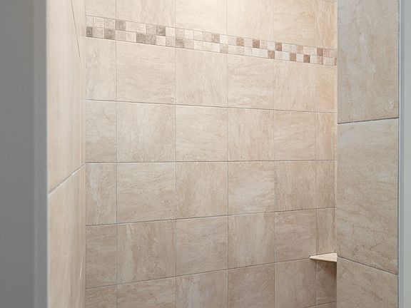 3rd image of 3144 Mapleleaf Sq APT 3