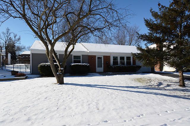 1st image of 110 N Braintree Dr