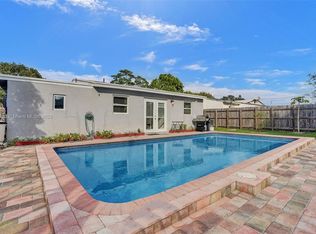6660 Custer St, Hollywood, FL 33024