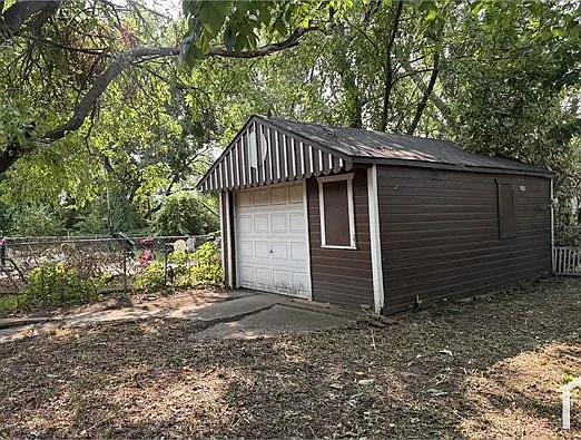 13799 Wadsworth St — Photo 14