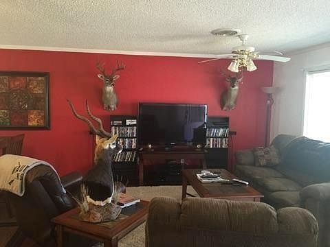 2nd image of 907 S Aspen Ave
