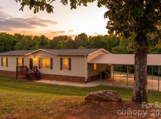 207 Mount Wesley Church Rd, Hiddenite, NC 28636