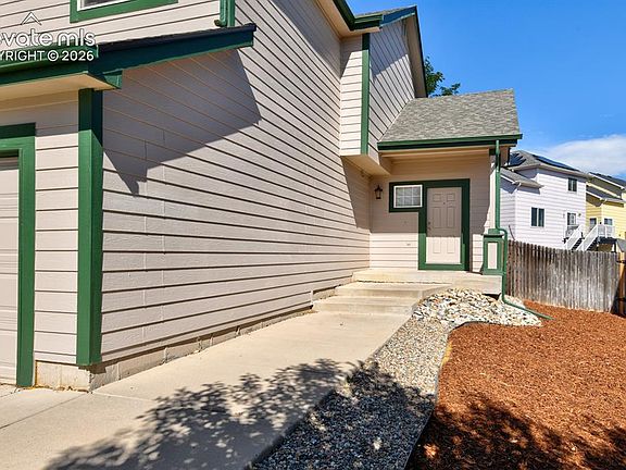 2nd image of 5016 Prairie Grass Ln