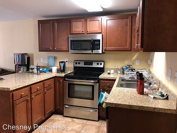 4th image of 265 Kalmia Ave APT 2