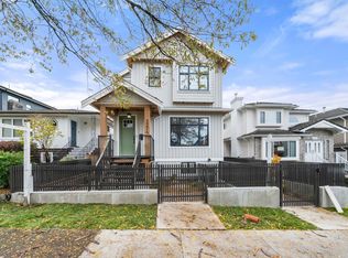 3274 E 44th Ave #2, Vancouver, BC V5R 3B1