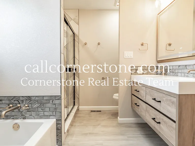 2695 Norwich Dr — Photo 17
