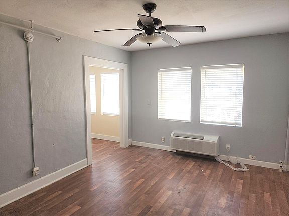 3rd image of 216 5th Ave N APT 207
