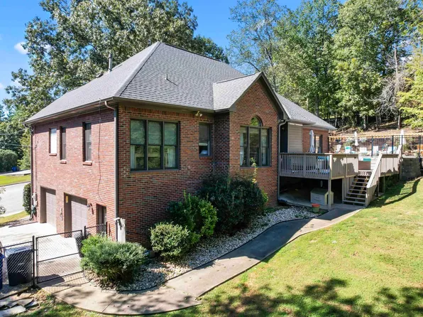 2867 Glen Gate Cir, Helena, AL 35022